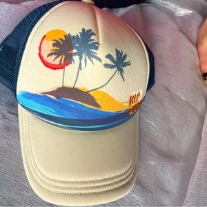 🏝️Rip Curl trucker hat